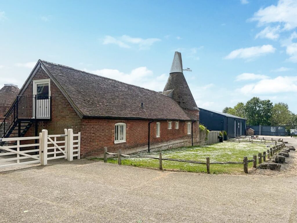 External View of New Shelve Farm